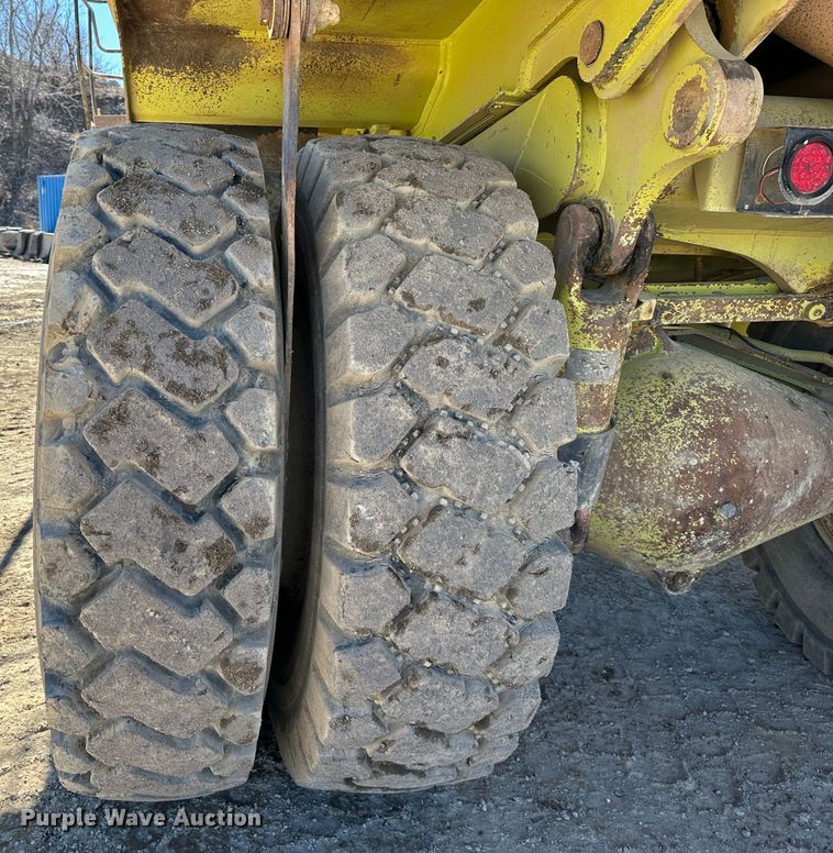 image for item DJ6156 1995 Euclid R40  haul truck