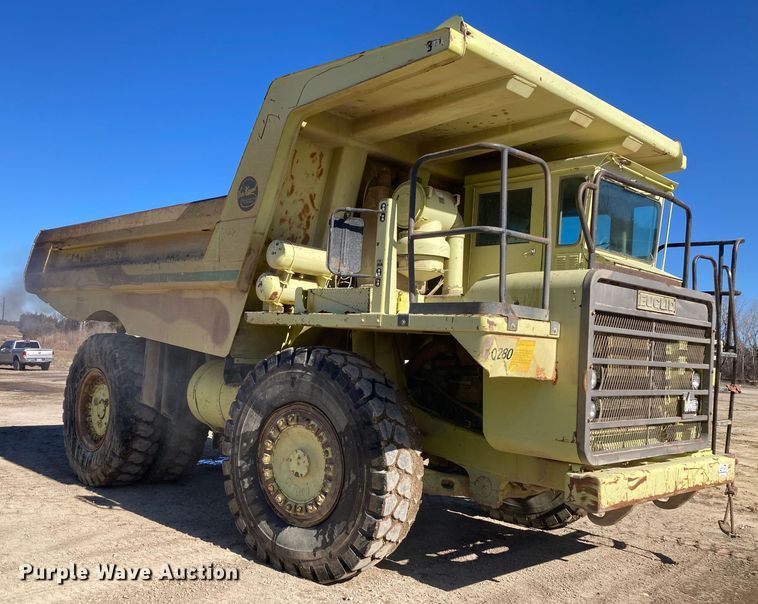 image for item DJ6157 1994 Euclid R35  haul truck