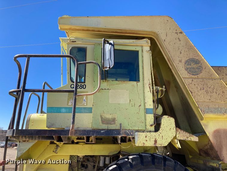 image for item DJ6157 1994 Euclid R35  haul truck