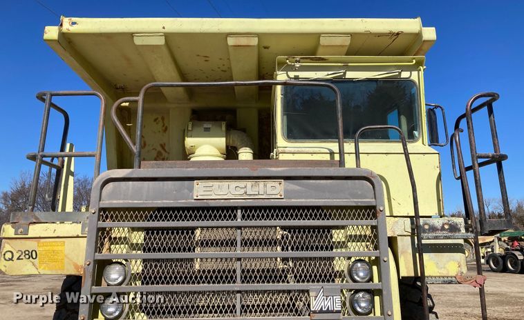 image for item DJ6157 1994 Euclid R35  haul truck