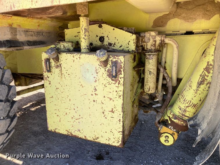 image for item DJ6157 1994 Euclid R35  haul truck