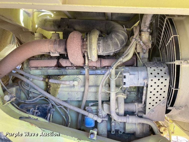 image for item DJ6157 1994 Euclid R35  haul truck