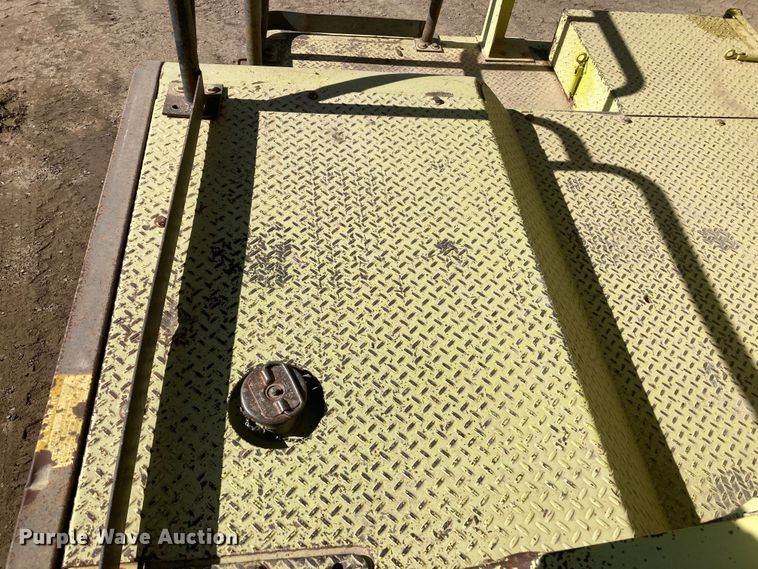 image for item DJ6157 1994 Euclid R35  haul truck