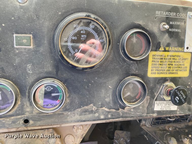 image for item DJ6157 1994 Euclid R35  haul truck