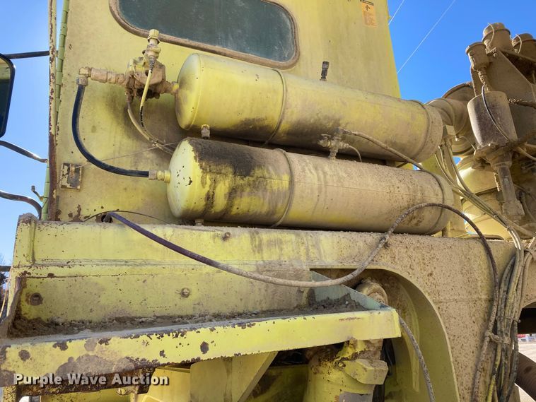 image for item DJ6157 1994 Euclid R35  haul truck