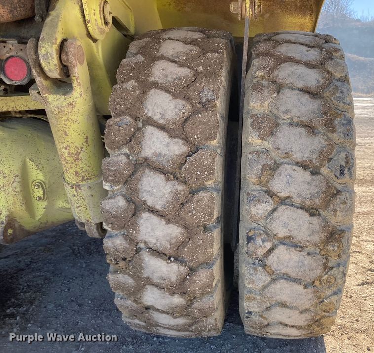 image for item DJ6157 1994 Euclid R35  haul truck