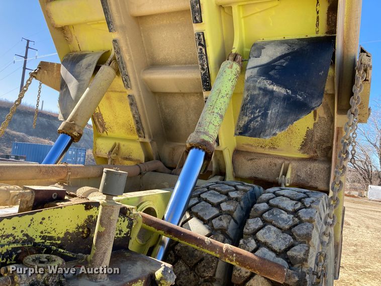 image for item DJ6158 1995 Euclid R35  haul truck