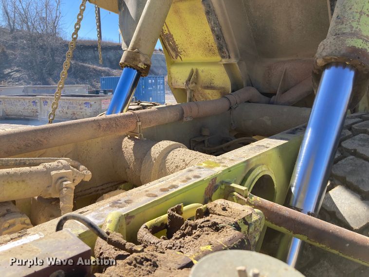 image for item DJ6158 1995 Euclid R35  haul truck