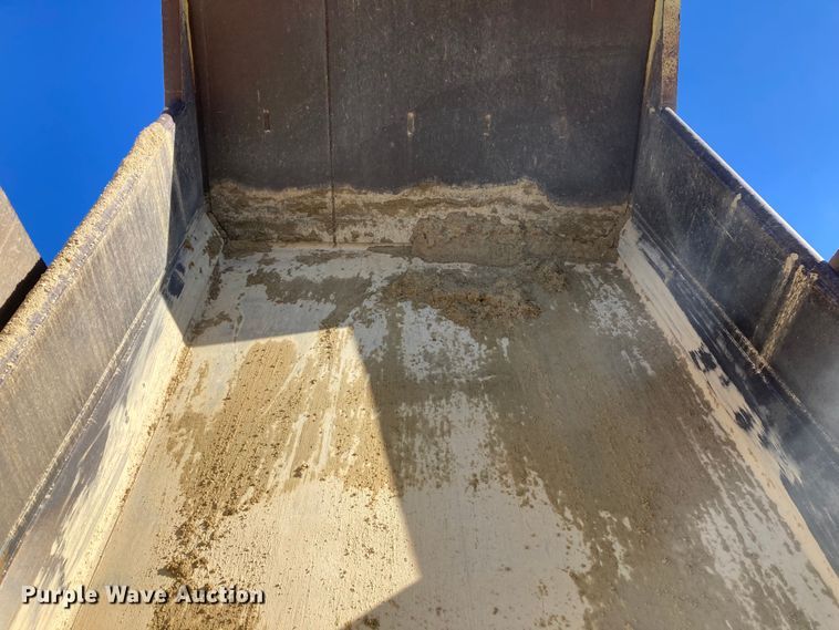 image for item DJ6158 1995 Euclid R35  haul truck