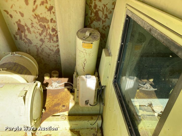 image for item DJ6159 1997 Euclid R40  haul truck