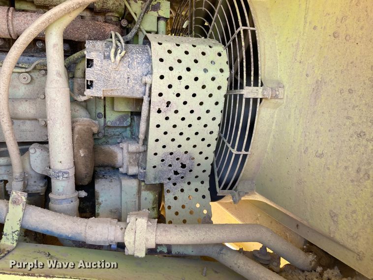 image for item DJ6159 1997 Euclid R40  haul truck