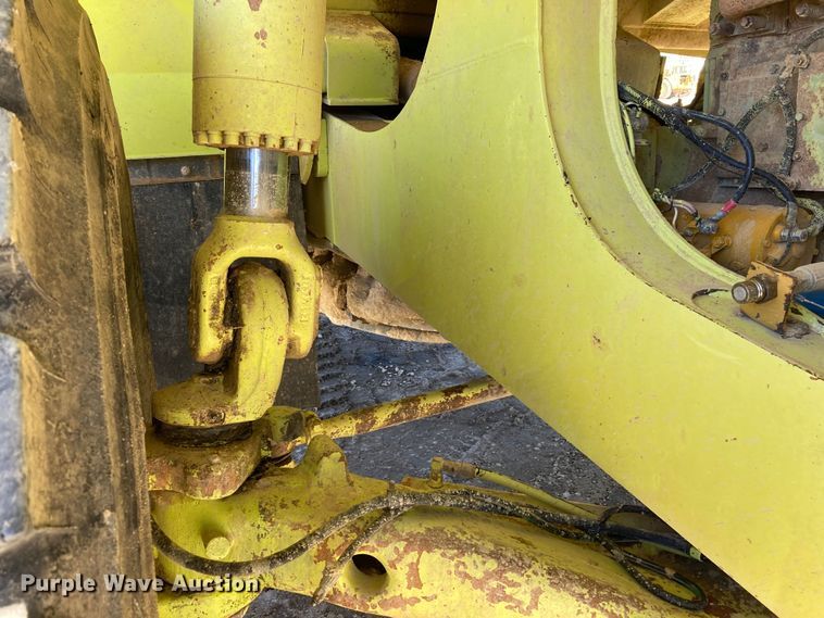 image for item DJ6159 1997 Euclid R40  haul truck