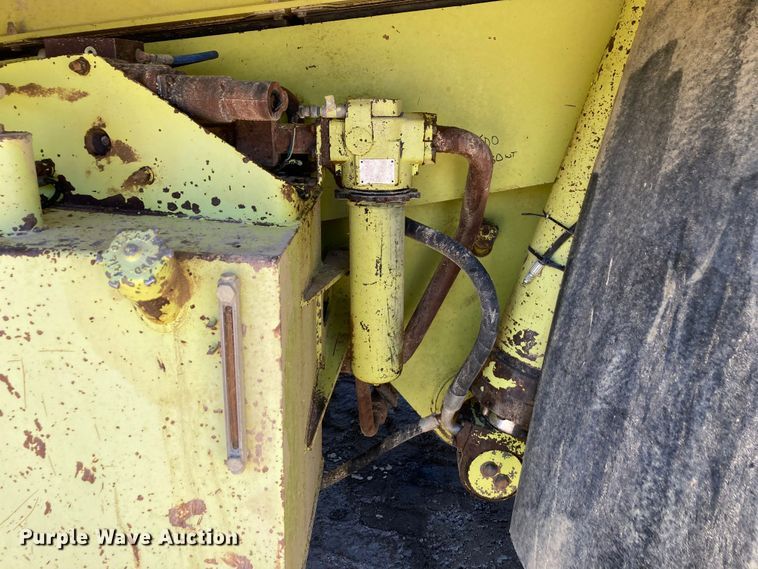 image for item DJ6159 1997 Euclid R40  haul truck