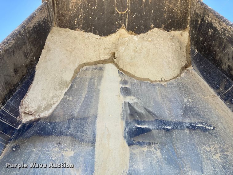 image for item DJ6159 1997 Euclid R40  haul truck