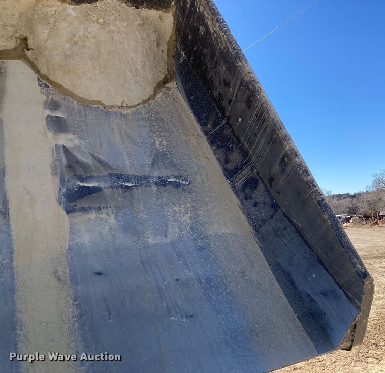 image for item DJ6159 1997 Euclid R40  haul truck