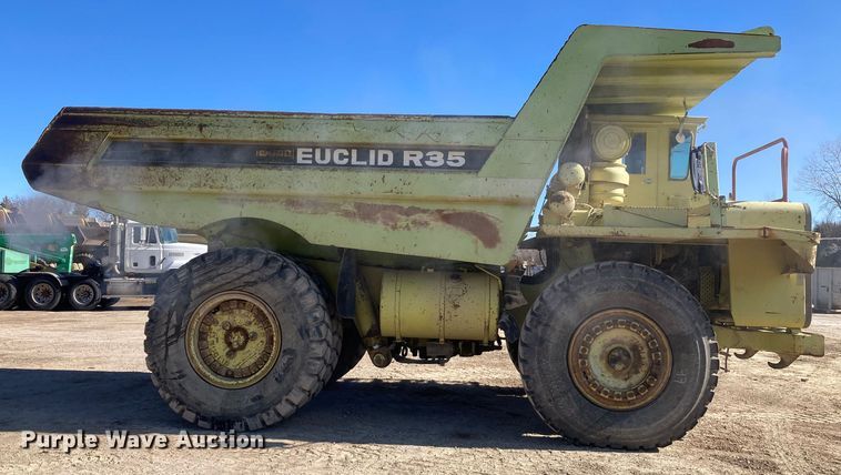 image for item DJ6160 1992 Euclid R35  haul truck