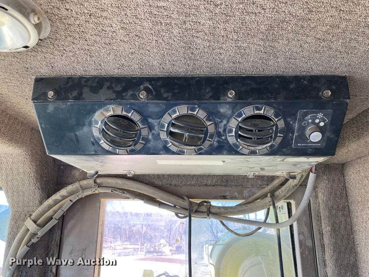 image for item DJ6160 1992 Euclid R35  haul truck