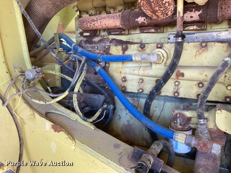 image for item DJ6160 1992 Euclid R35  haul truck