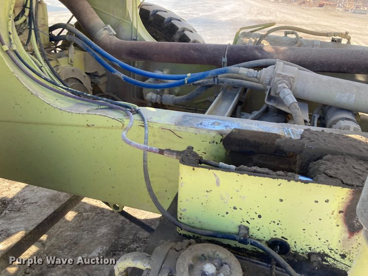 image for item DJ6160 1992 Euclid R35  haul truck