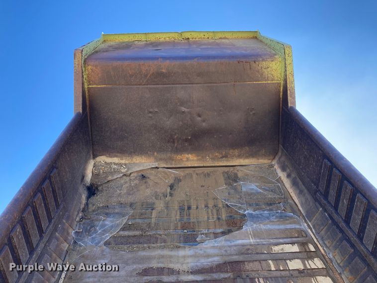 image for item DJ6160 1992 Euclid R35  haul truck