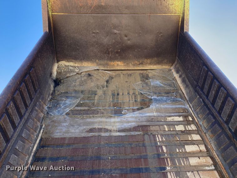 image for item DJ6160 1992 Euclid R35  haul truck