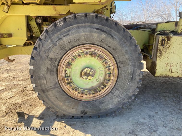 image for item DJ6160 1992 Euclid R35  haul truck