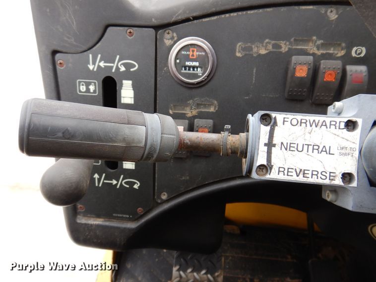 image for item DK5144 2007 Caterpillar TL943  telehandler