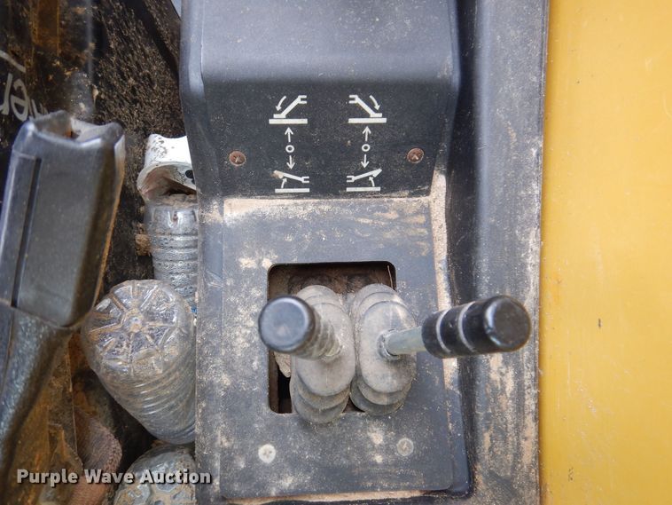 image for item DK5144 2007 Caterpillar TL943  telehandler