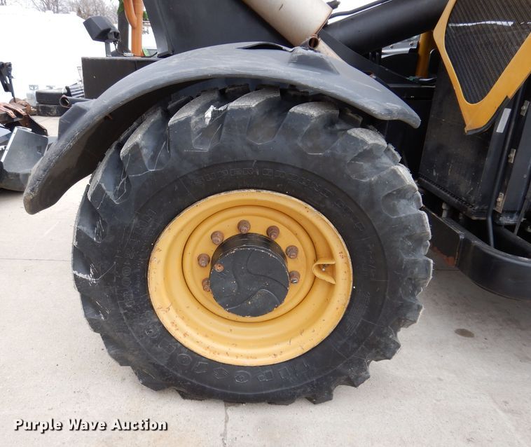 image for item DK5144 2007 Caterpillar TL943  telehandler