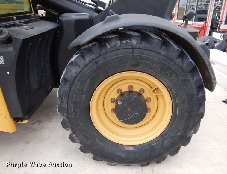 image for item DK5144 2007 Caterpillar TL943  telehandler