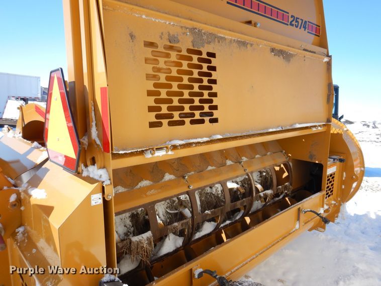 image for item DK5148 HayBuster 2574  bale processor