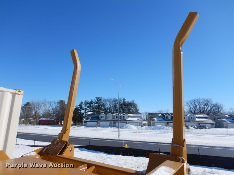 image for item DK5148 HayBuster 2574  bale processor