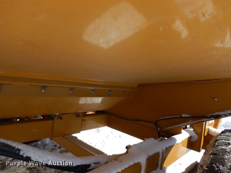 image for item DK5148 HayBuster 2574  bale processor