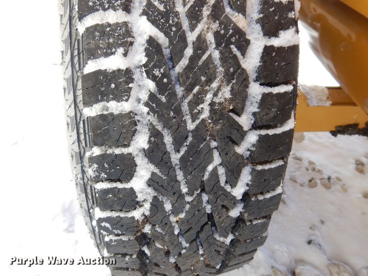 image for item DK5148 HayBuster 2574  bale processor