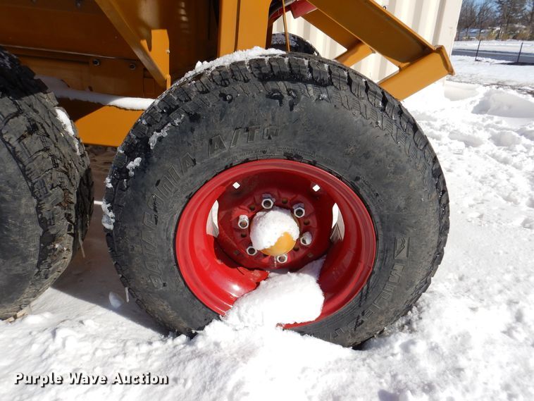 image for item DK5148 HayBuster 2574  bale processor