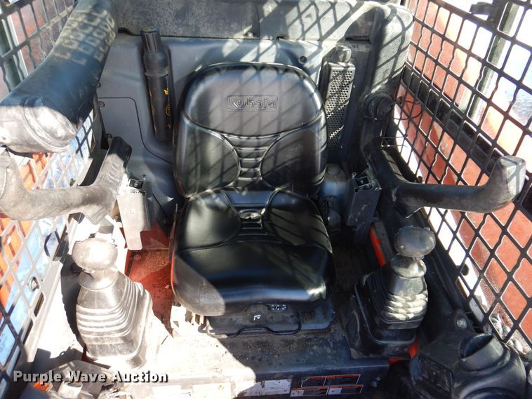 image for item DK5150 2019 Kubota SSV75  skid steer loader