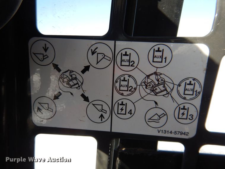 image for item DK5150 2019 Kubota SSV75  skid steer loader