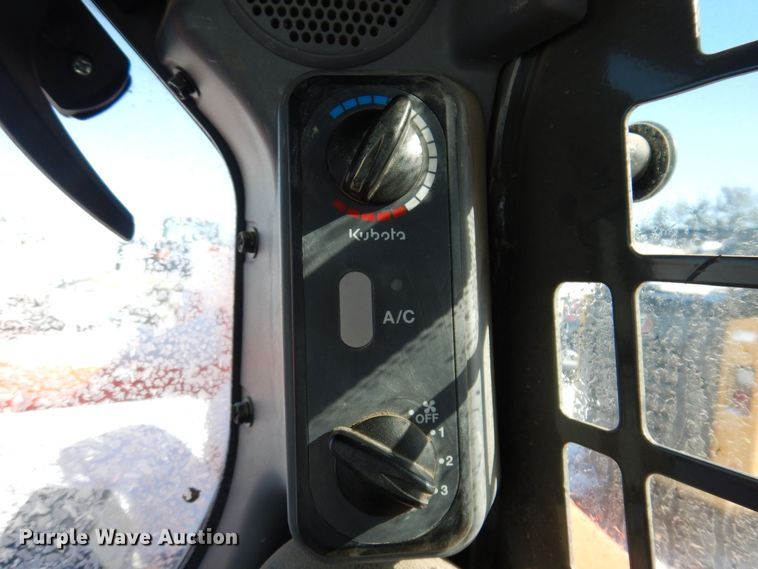 image for item DK5150 2019 Kubota SSV75  skid steer loader