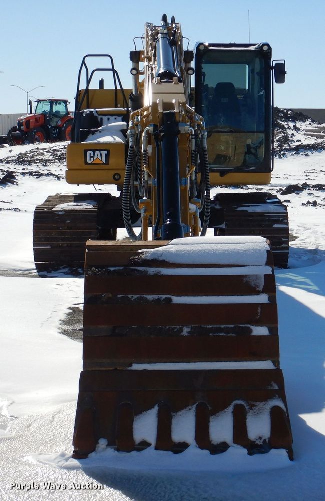 image for item DK5151 2019 Caterpillar 320  excavator