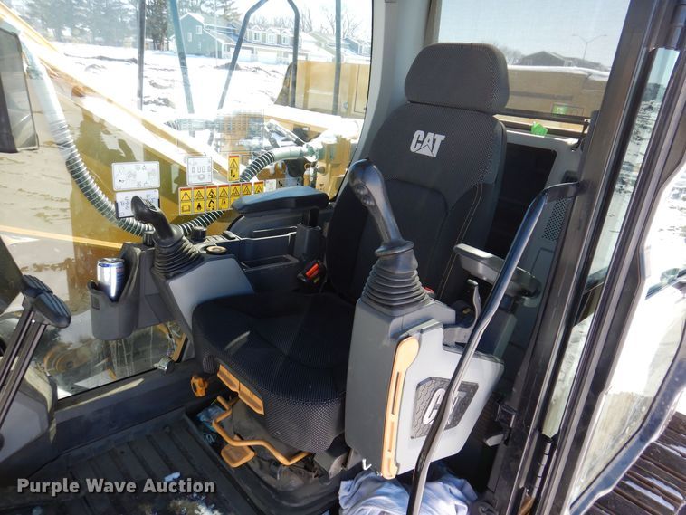 image for item DK5151 2019 Caterpillar 320  excavator