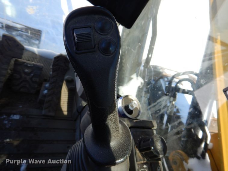 image for item DK5151 2019 Caterpillar 320  excavator