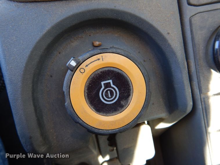 image for item DK5151 2019 Caterpillar 320  excavator