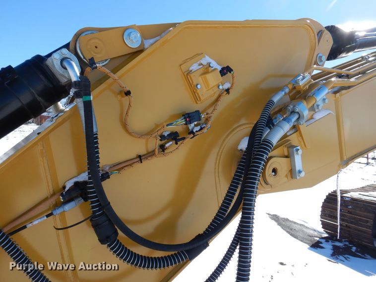 image for item DK5151 2019 Caterpillar 320  excavator