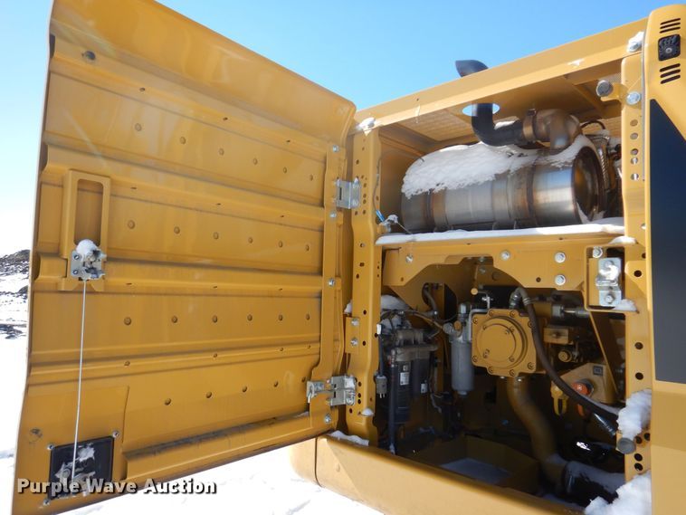 image for item DK5151 2019 Caterpillar 320  excavator