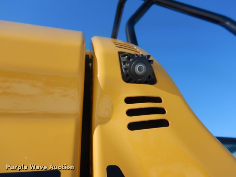 image for item DK5151 2019 Caterpillar 320  excavator