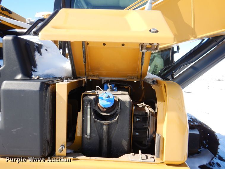 image for item DK5151 2019 Caterpillar 320  excavator