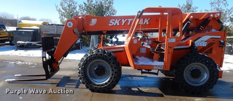image for item DK5152 2012 SkyTrak 6042  telehandler