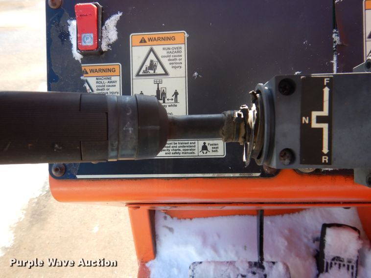 image for item DK5152 2012 SkyTrak 6042  telehandler