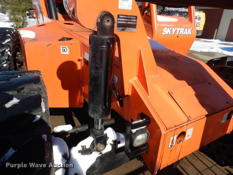 image for item DK5152 2012 SkyTrak 6042  telehandler