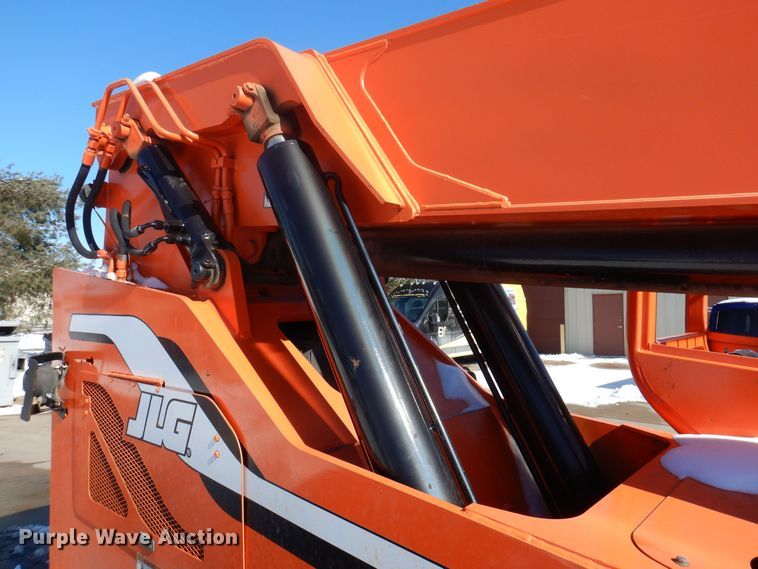 image for item DK5152 2012 SkyTrak 6042  telehandler